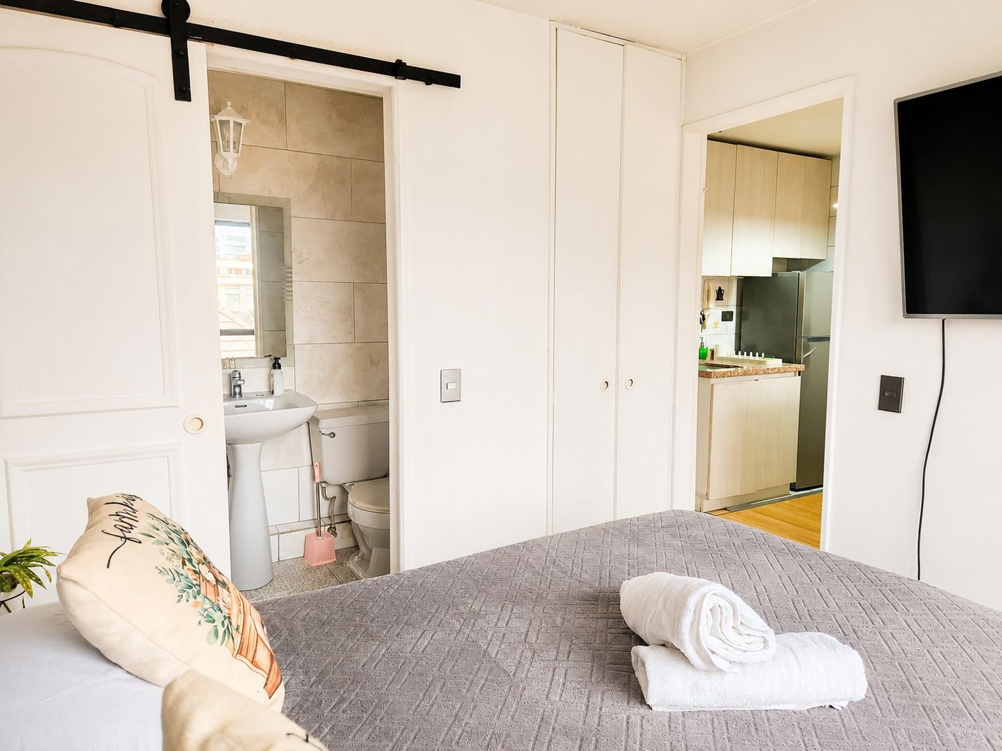 Romantic Apartment - Imagen 8